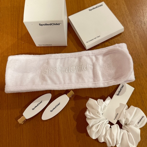 Other - Bundle Spoiled Child Spa set